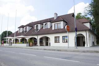 Отель Hotel Liilia Кайна-1