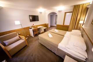 Отель Hotel Liilia Кайна Улучшенный двухместный номер с 1 кроватью или 2 отдельными кроватями-4
